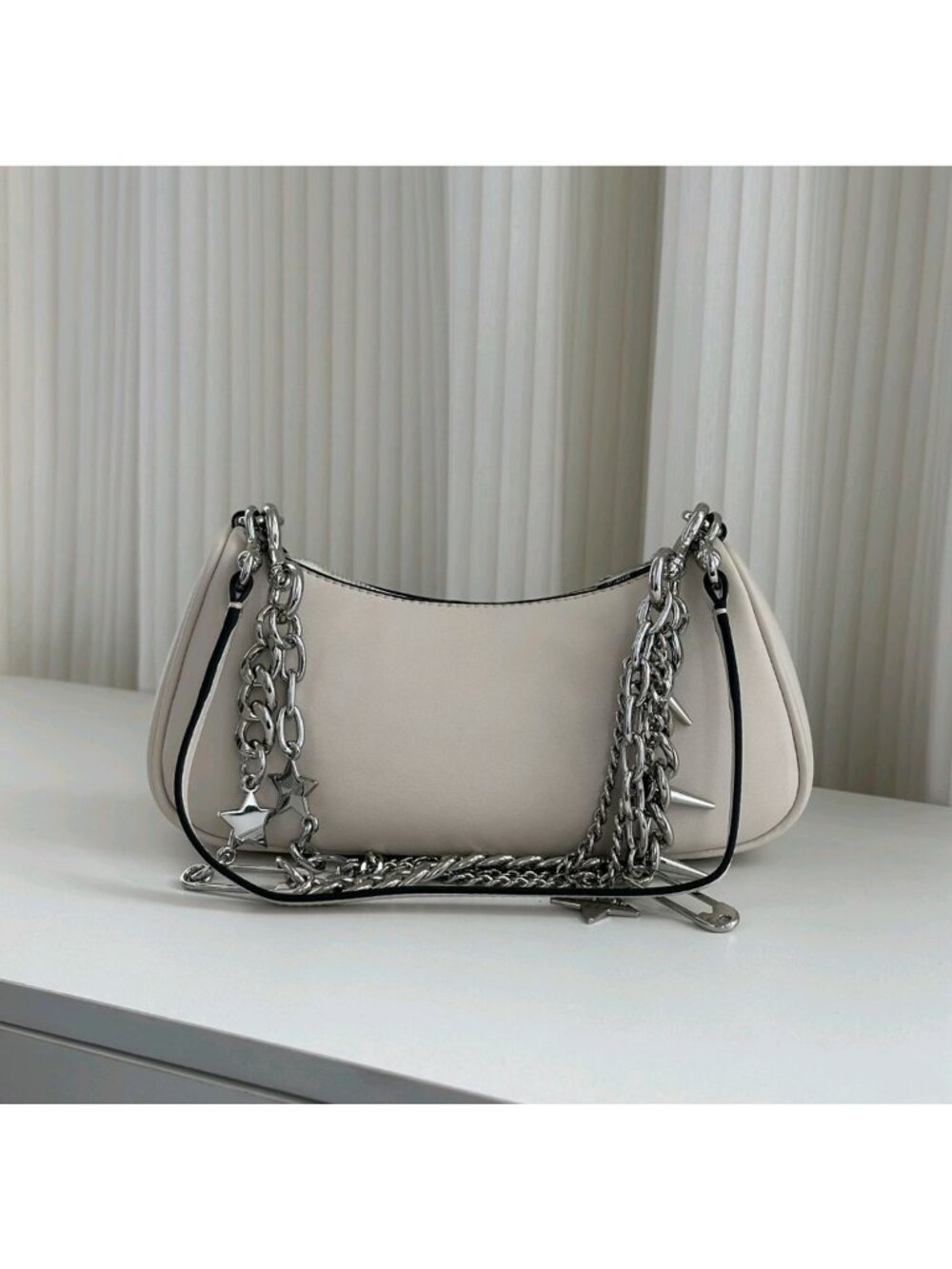 Marc Jacobs The Star Charm Leather Shoulder Bag White OS - Picture 8 of 14